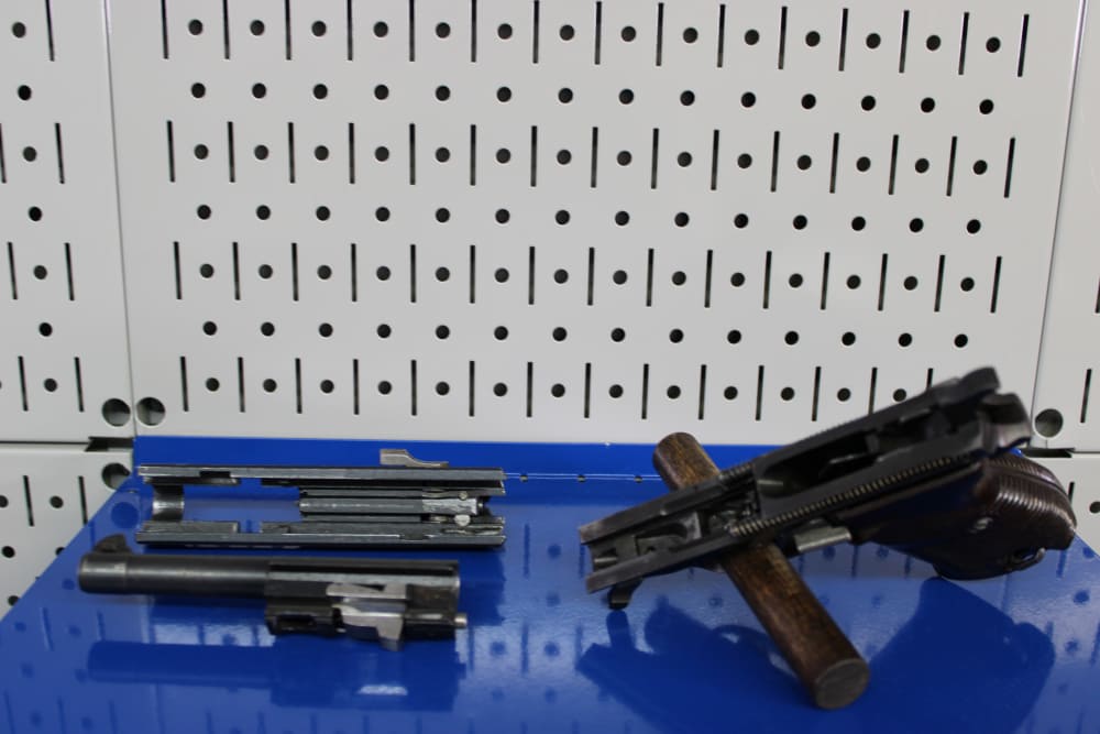 Walther P-38 (ac 45) - 9mm Luger - fnh (WaA76) Barrel - Matching #'s - 1945-img-42