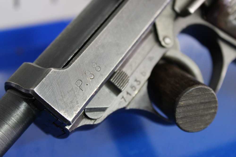 Walther P-38 (ac 45) - 9mm Luger - fnh (WaA76) Barrel - Matching #'s - 1945-img-16
