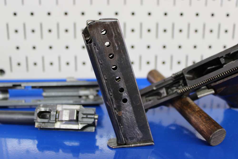 Walther P-38 (ac 45) - 9mm Luger - fnh (WaA76) Barrel - Matching #'s - 1945-img-53