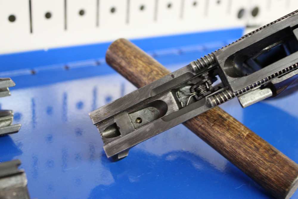 Walther P-38 (ac 45) - 9mm Luger - fnh (WaA76) Barrel - Matching #'s - 1945-img-44