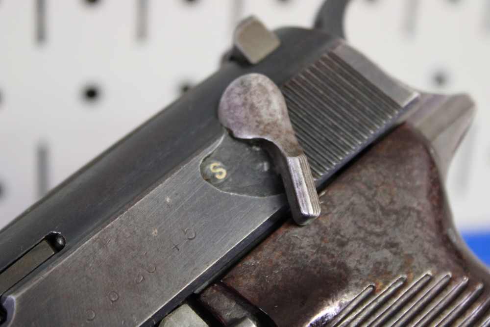 Walther P-38 (ac 45) - 9mm Luger - fnh (WaA76) Barrel - Matching #'s - 1945-img-7
