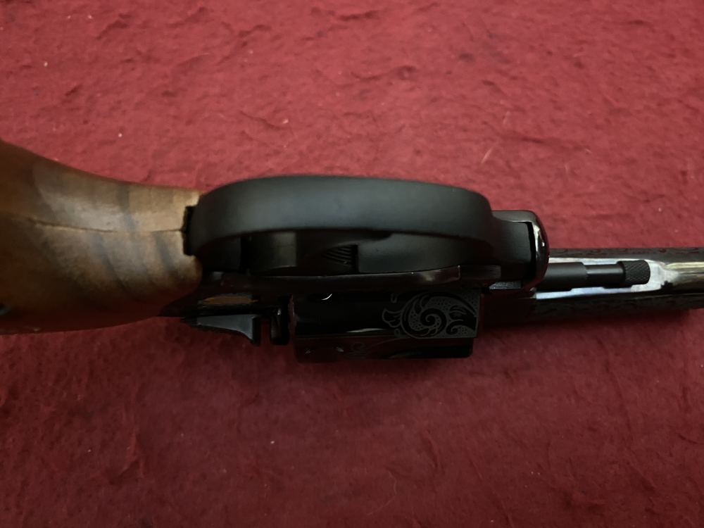 NIB Charter Arms Bulldog .44 spl 3" 50th Anniversary Engraved, Gold Inlay  -img-35