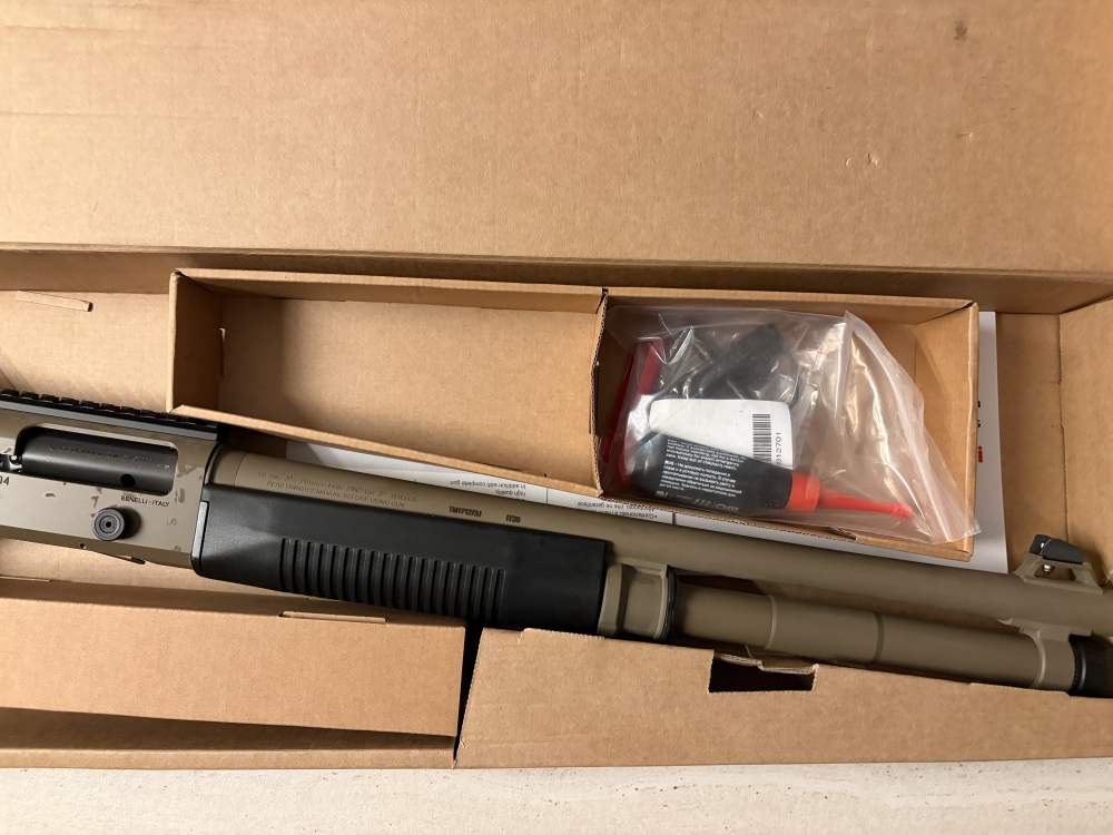 NEW. Benelli M4 EXT 12 GA 18.5" Bbl ARGO Dual-Piston 7+1 Cap Enlarged.-img-7