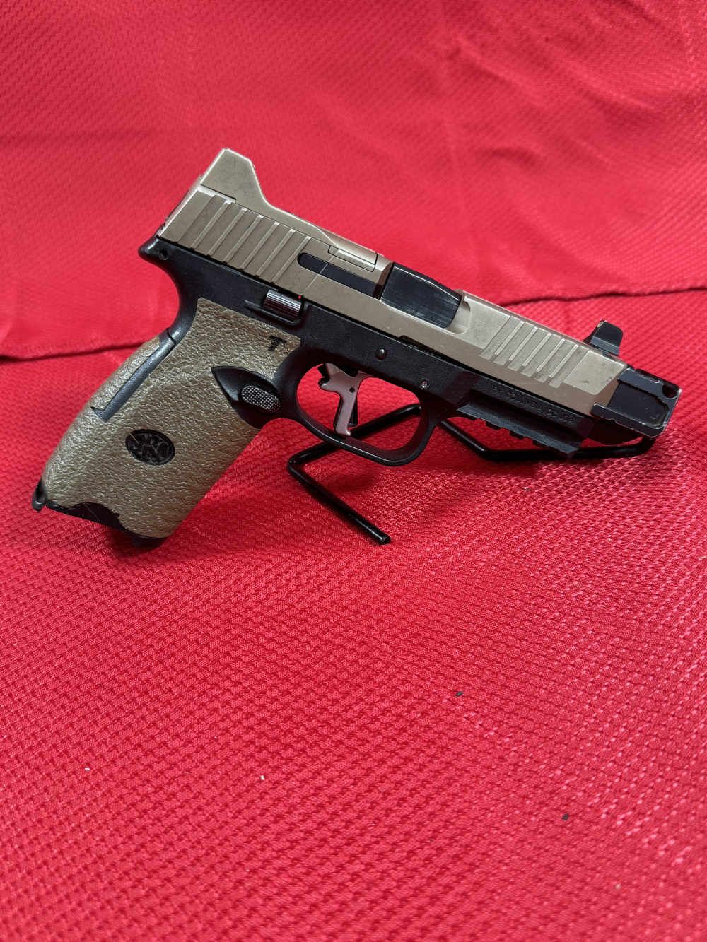 FN 509 tactical 9mm with comp, Apex trigger, mags -img-2