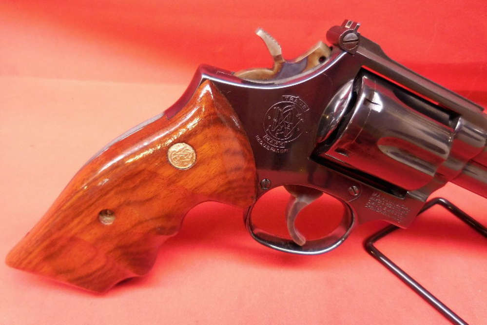 S&W Smith and Wesson 586 NO DASH .357 Mag 6" BLUE -img-3