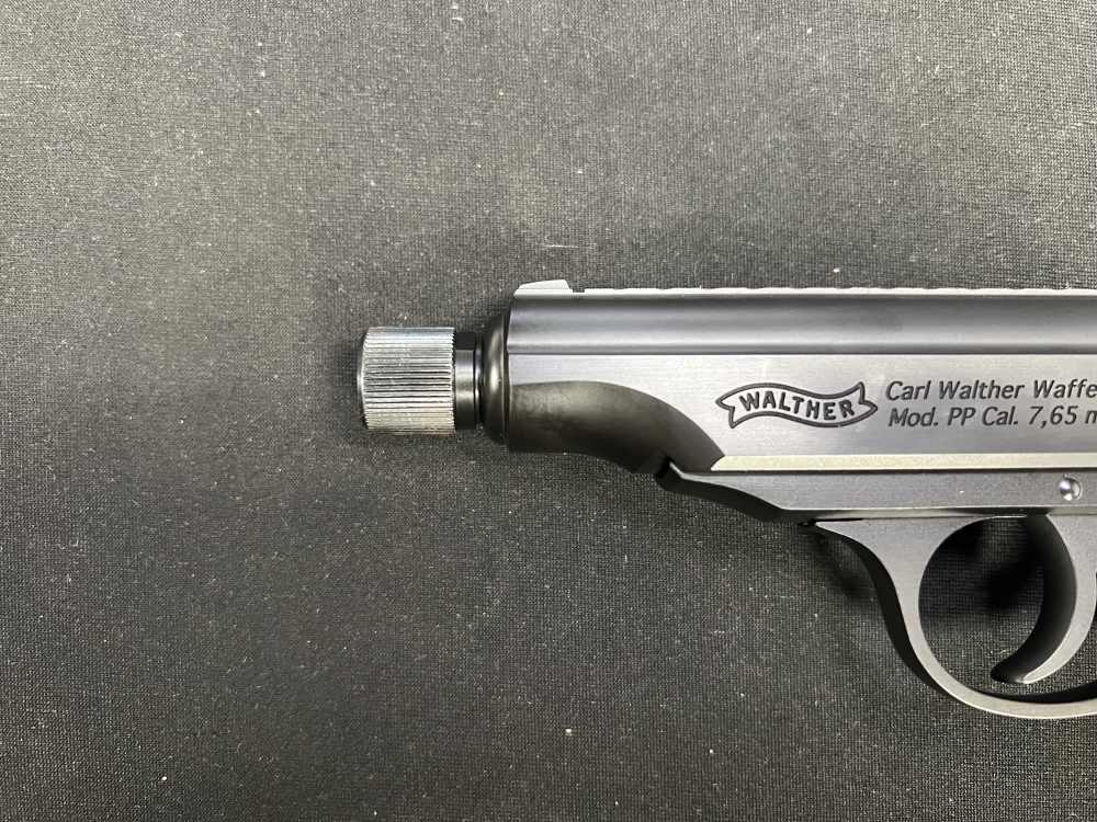 Walther PP 3.9” threaded barrel with walnut grips 32 acp-img-3