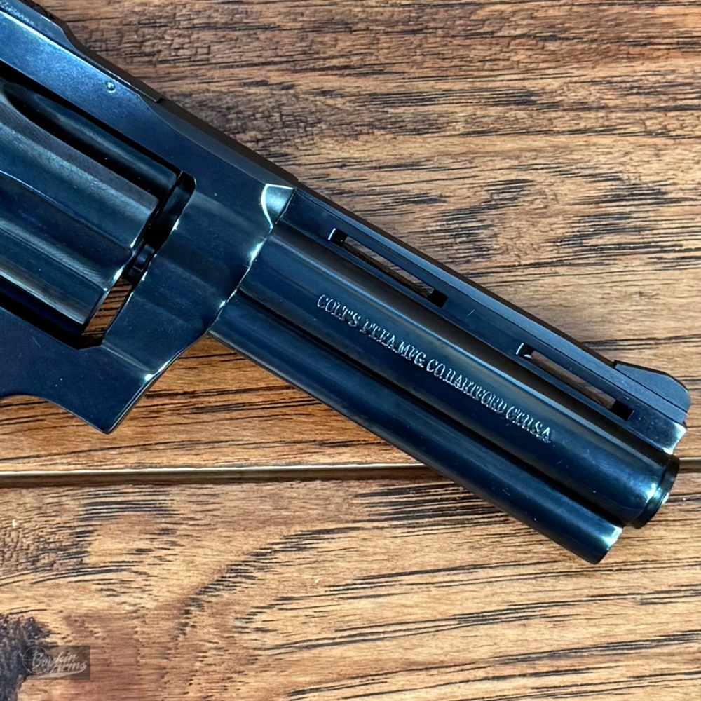Spectacular Vintage 1969 Colt Diamondback 4" 22lr LNIB Incredible Blue -img-7