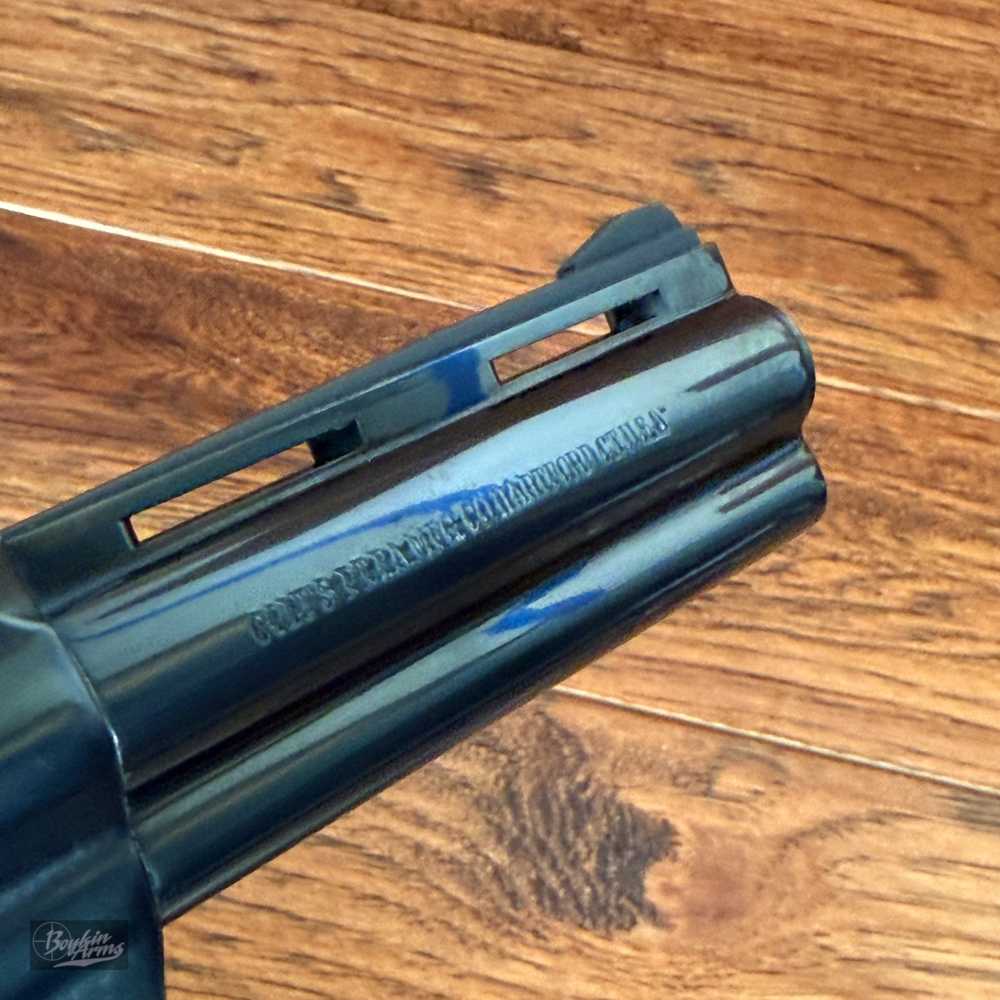 Spectacular Vintage 1969 Colt Diamondback 4" 22lr LNIB Incredible Blue -img-17