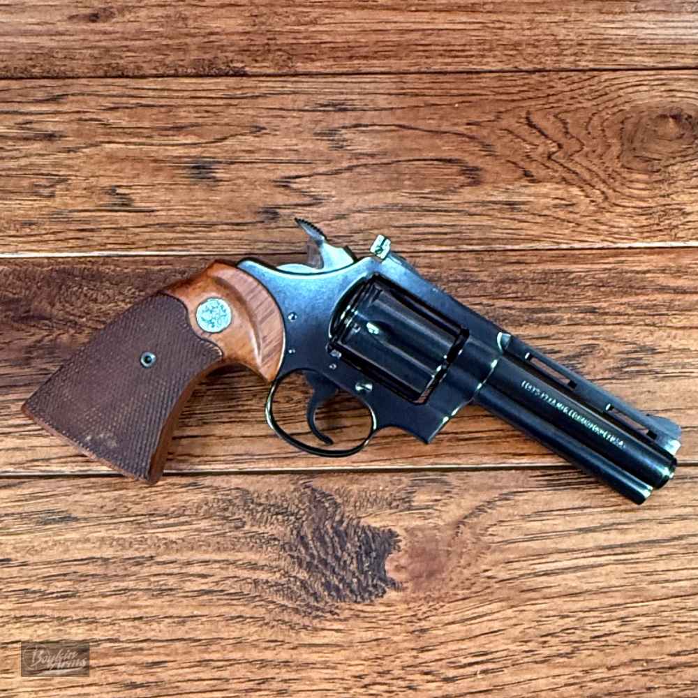 Spectacular Vintage 1969 Colt Diamondback 4" 22lr LNIB Incredible Blue -img-6