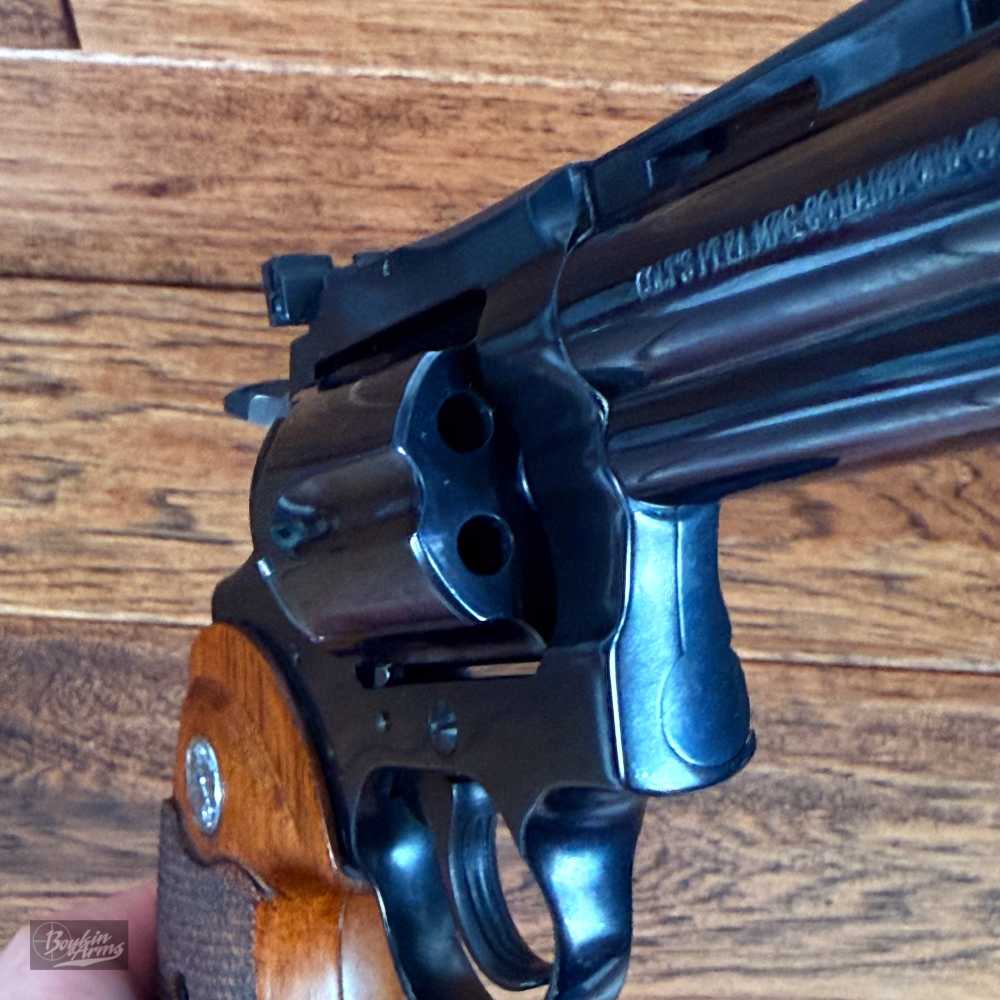 Spectacular Vintage 1969 Colt Diamondback 4" 22lr LNIB Incredible Blue -img-23