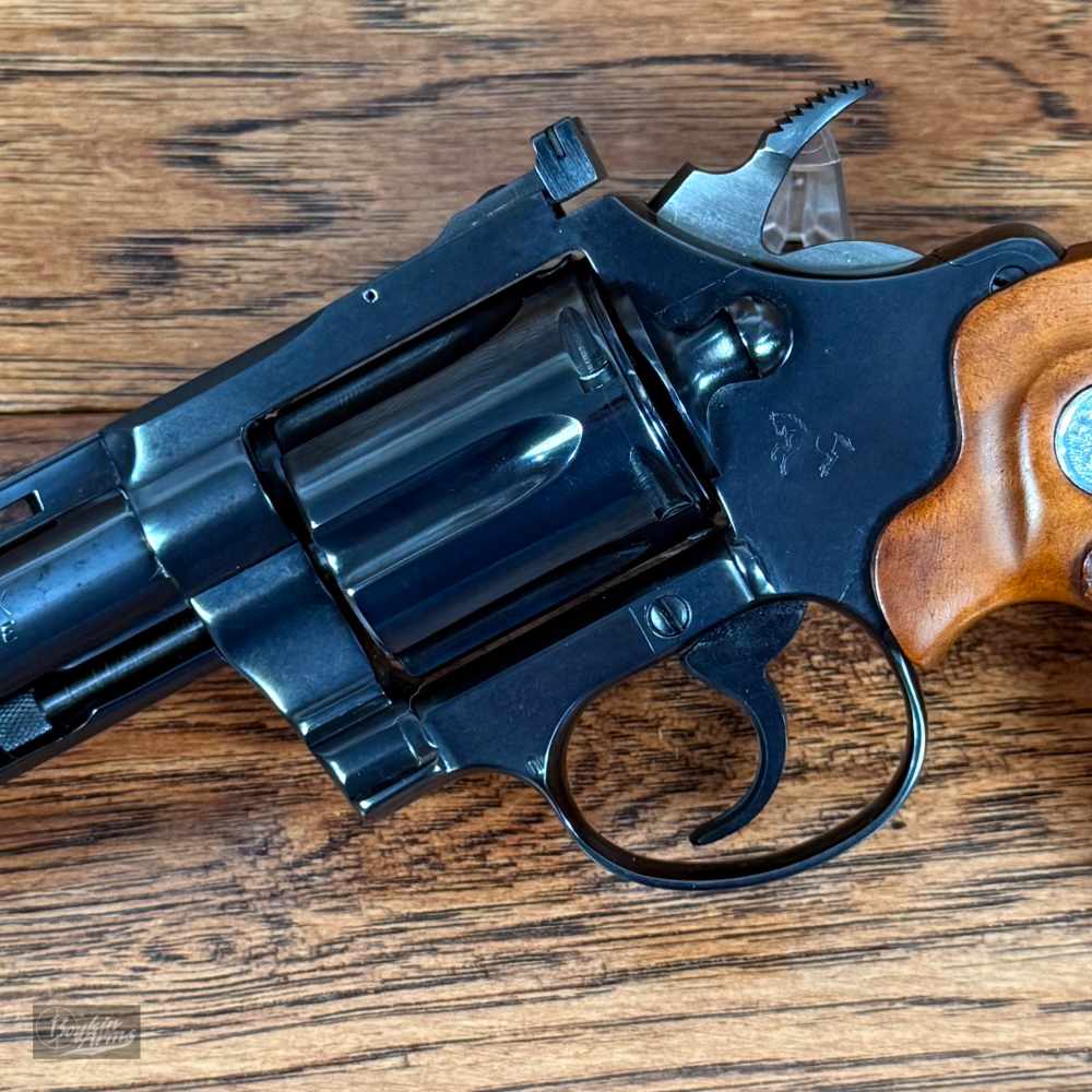 Spectacular Vintage 1969 Colt Diamondback 4" 22lr LNIB Incredible Blue -img-4