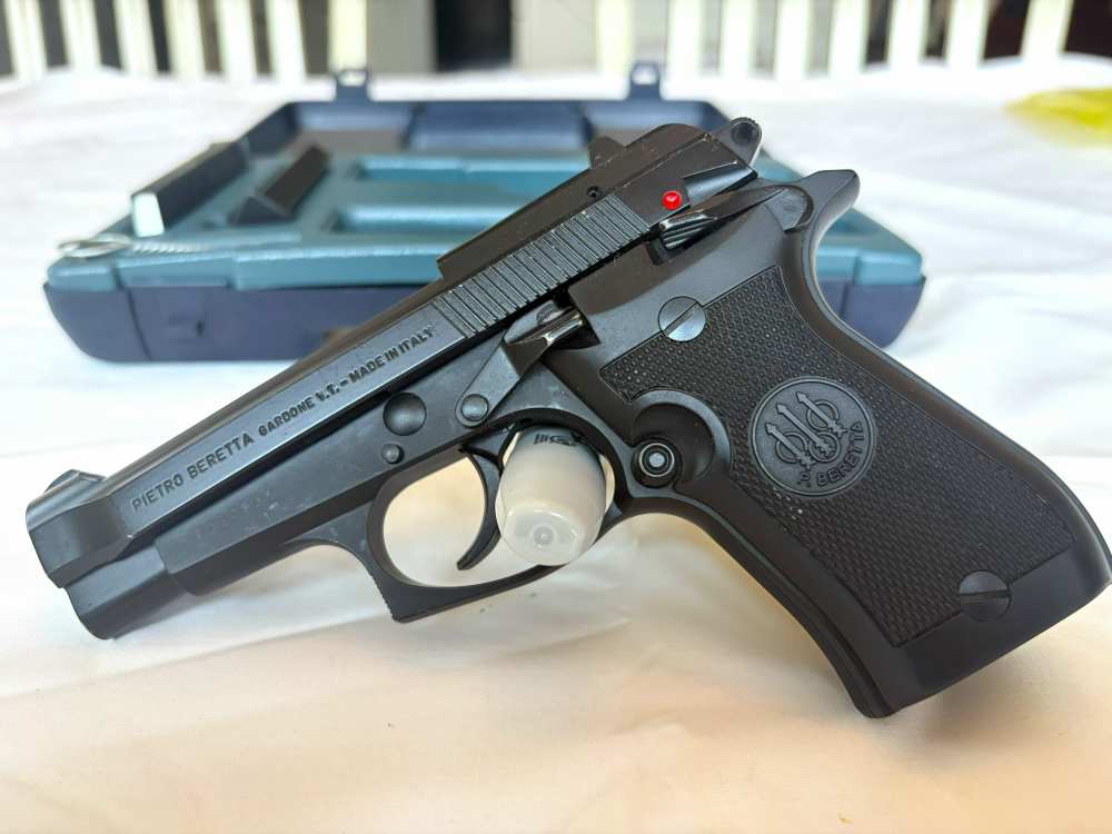 2000 Beretta 84FS Cheetah .380 Made in Italy    *Excellent*-img-0