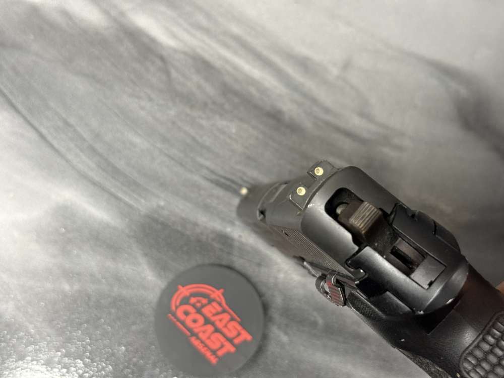 SIG Sauer P226 .40 S&W 4.4" 12rd Mags Night Sights Rail PS! NR!-img-9
