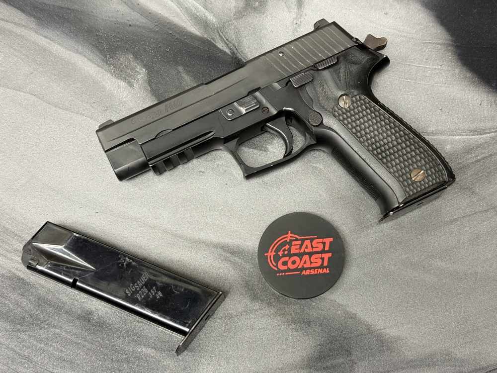 SIG Sauer P226 .40 S&W 4.4" 12rd Mags Night Sights Rail PS! NR!-img-0