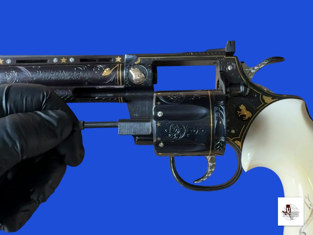 Colt Python 357 Magnum Custom Engraved by Tommy Kaye 1977-img-7