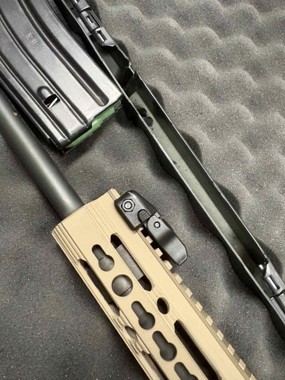 Diamondback DB15 5.56 NATO FDE AR-15 Rifle – Folding Sights – 3 Magazines-img-1