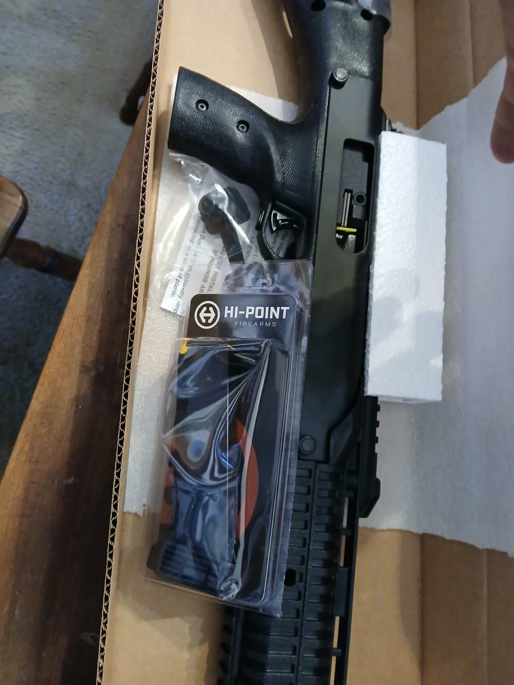 HI POINT 1095 TS.      FREE MAG-img-1