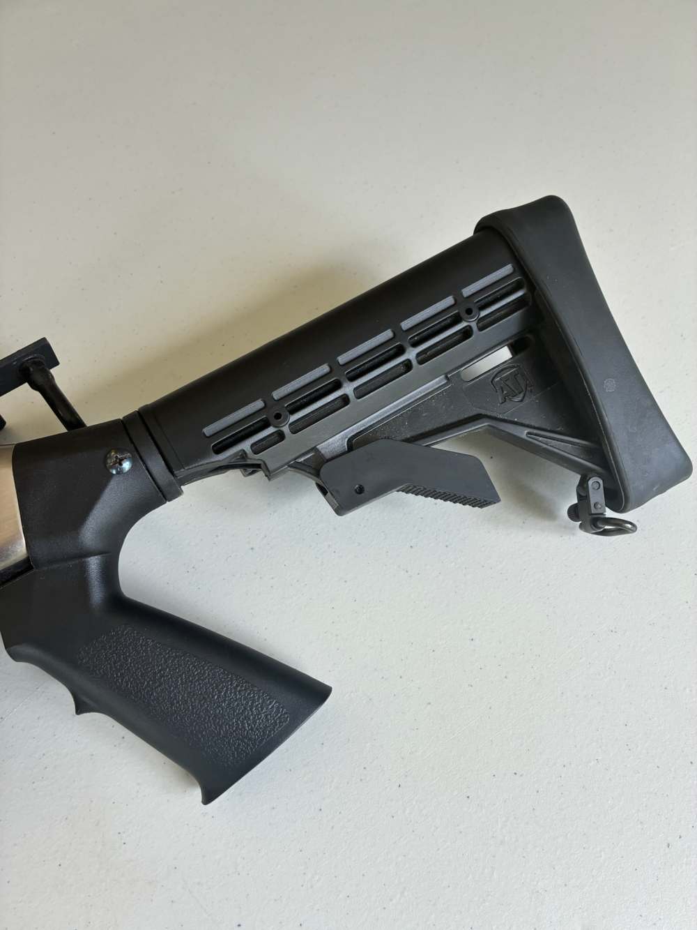 Mossberg 500A 12 Gauge Shotgun 12ga -img-4