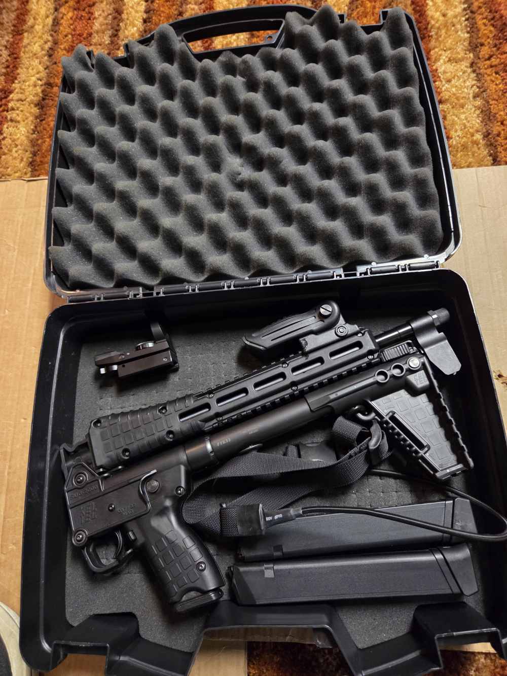 KelTec Sub 2000Gen 2 9mm Semi Auto Rifle in Case Ex Cond-img-6