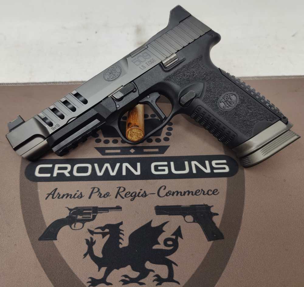 FN 509 LS Edge in 9mm with Soft Case, 3 magazines, and Red Dot Plates-img-1