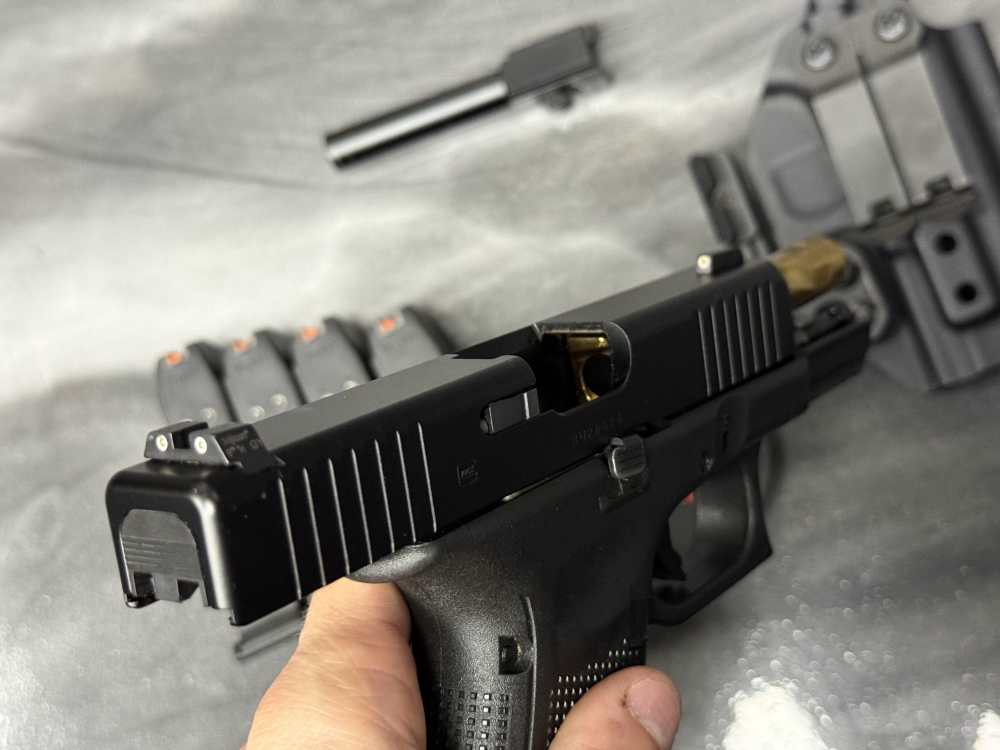 Glock 19 Gen5 9mm Zaffiri Gold Barrel Trijicon Night Sights TTI+5 NR! PS!-img-6