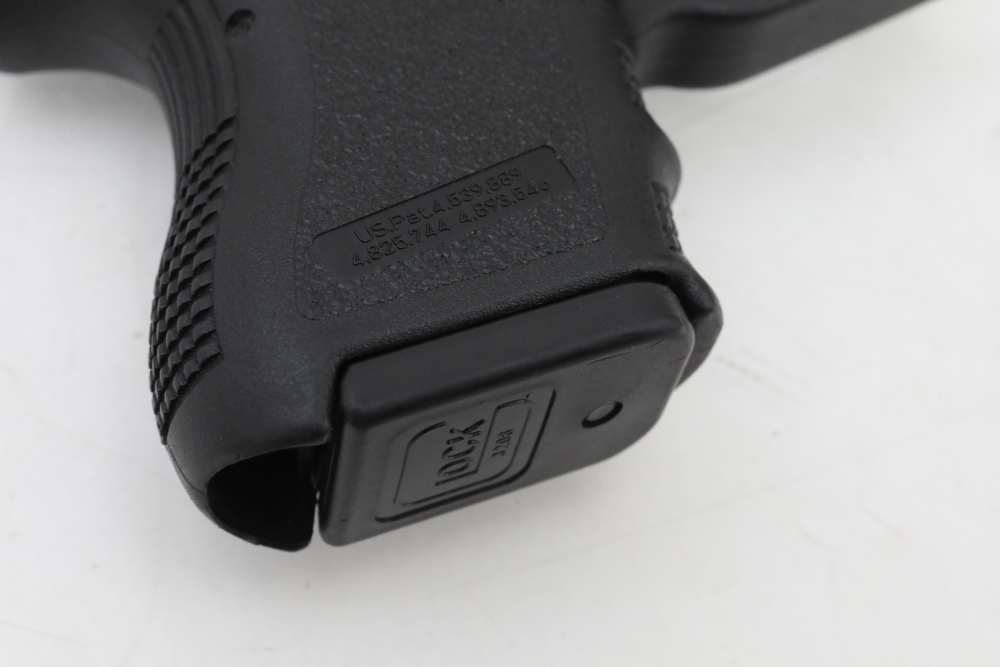 Glock 27 40 S&W 3.5" with 9mm Conversion Factory Box FOUR MAGS No Reserve! -img-21