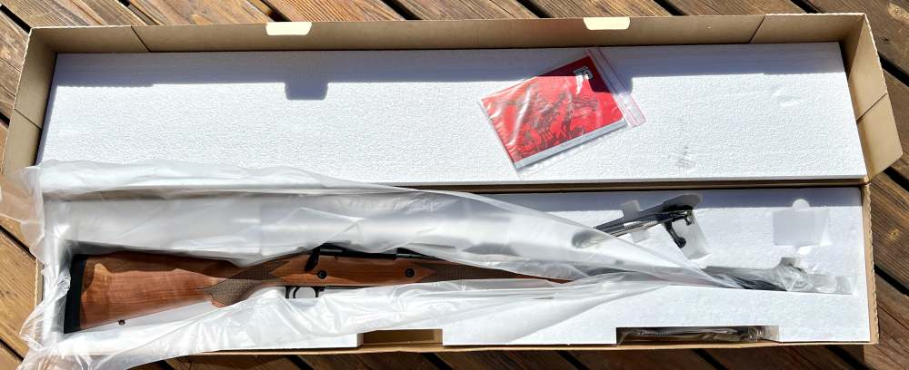 Winchester 70 ALASKAN 375 H&H Magnum 25" Barrel Walnut NIB 2026-img-2