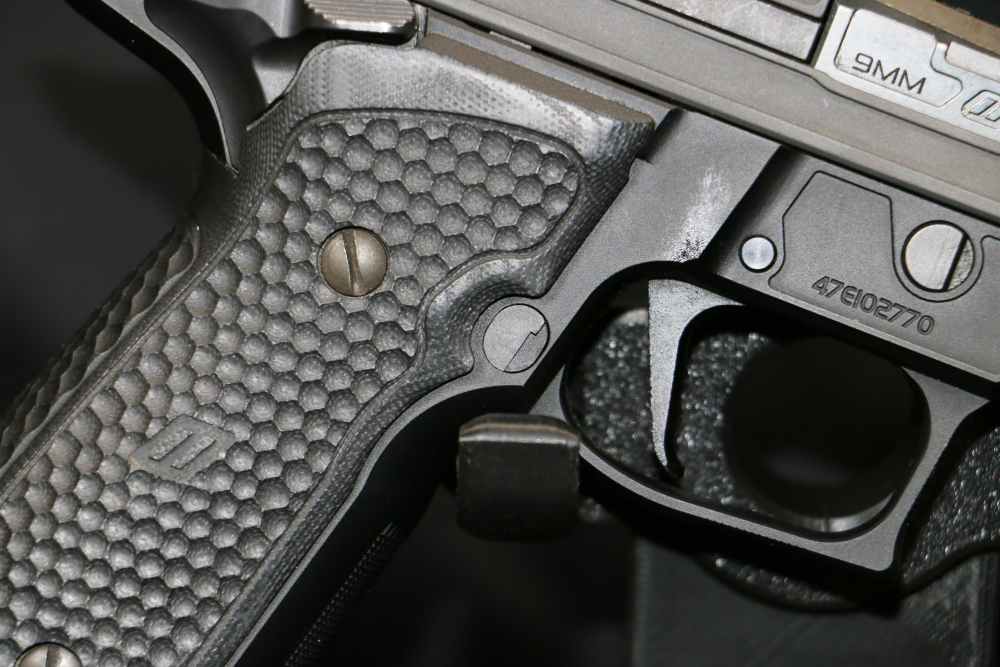 USED! Sig Sauer P226 Zev SAO Full Size 9mm Pistol 7 Magazines-img-10