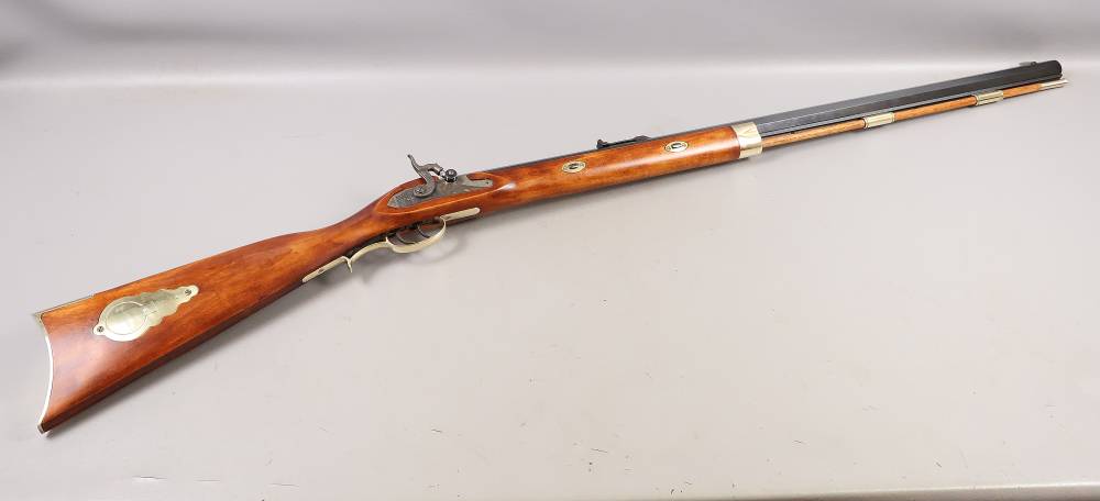 CVA MOUNTAIN RIFLE 50 Cal 32 In Barrel MINT BORE Hawken Muzzleloader NICE-img-3