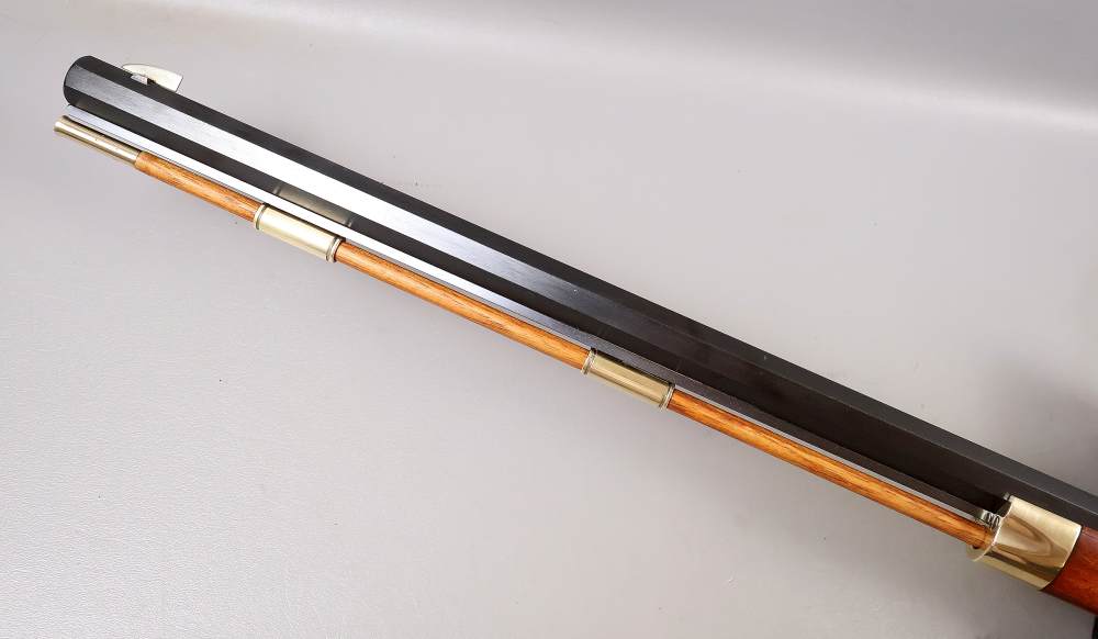 CVA MOUNTAIN RIFLE 50 Cal 32 In Barrel MINT BORE Hawken Muzzleloader NICE-img-34