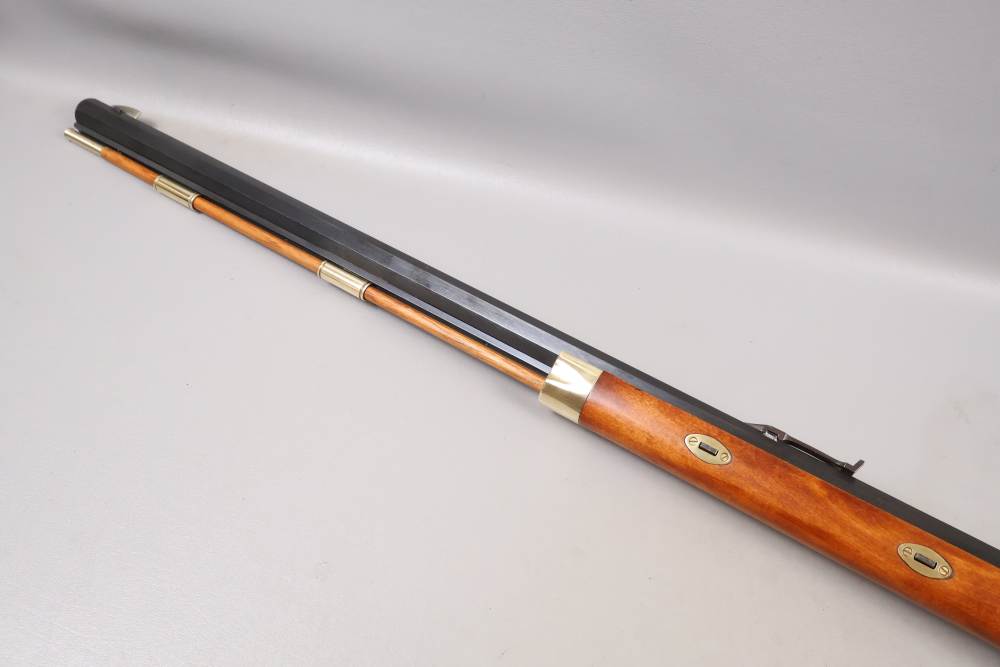 CVA MOUNTAIN RIFLE 50 Cal 32 In Barrel MINT BORE Hawken Muzzleloader NICE-img-8