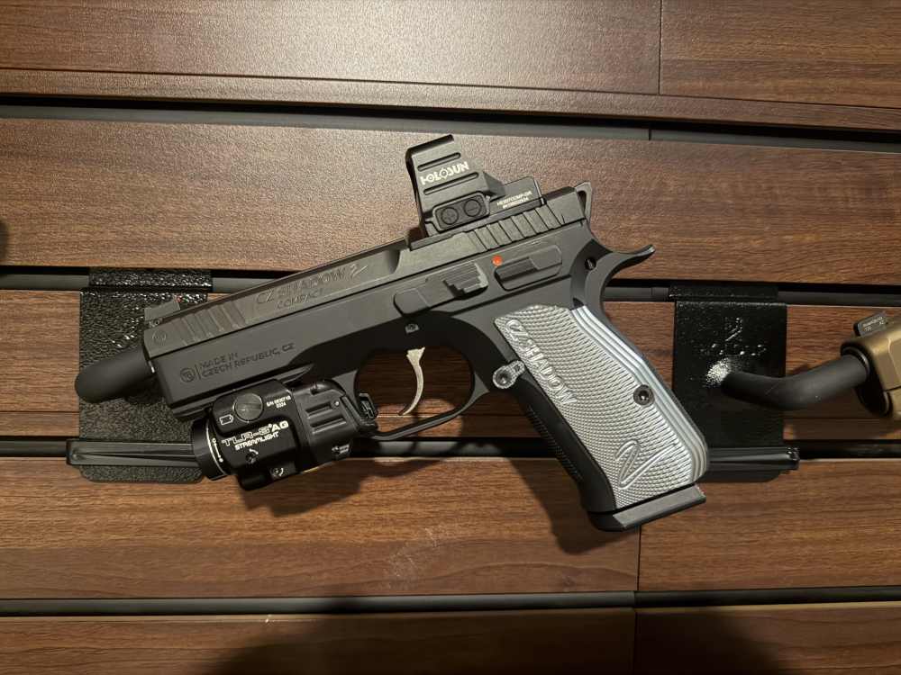 CZ Shadow 2 Compact w/ optic, light -img-0