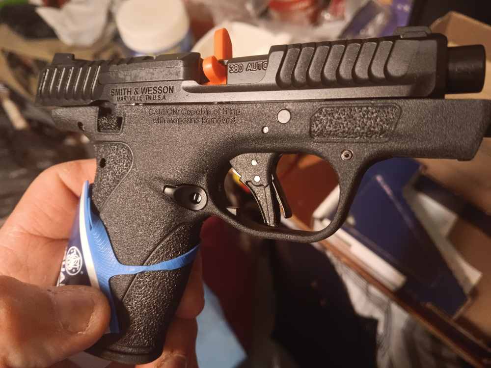 Smith & Wesson M&P Bodyguard 2.0 380 caliber   PRICE DROP-img-7