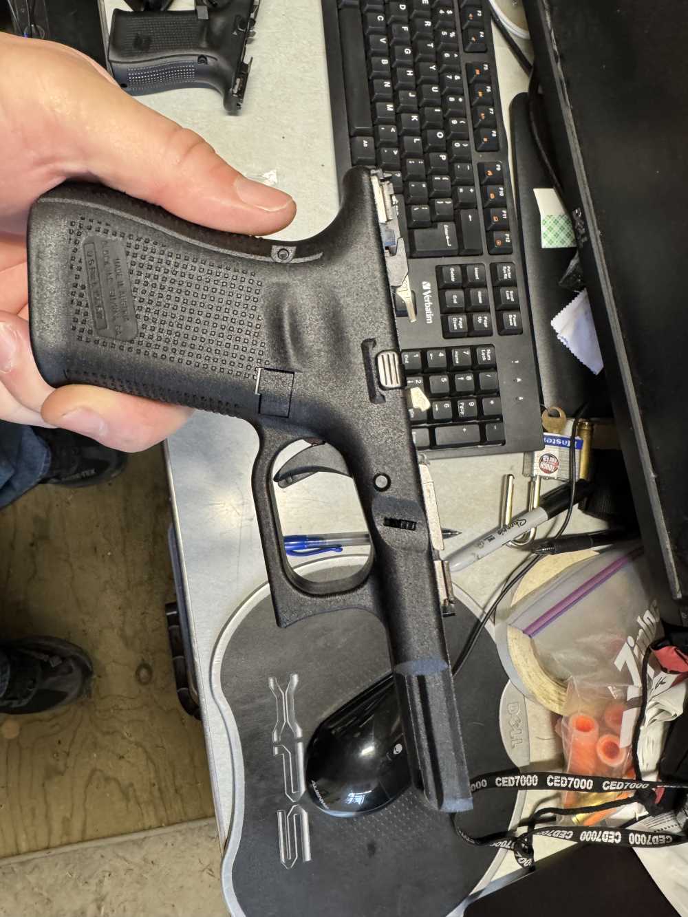 Glock 19 sized frame gen v -img-3