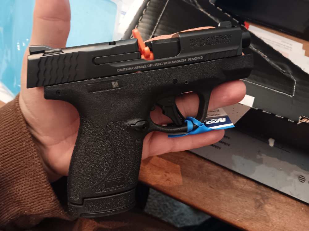 Smith & Wesson MP Sheild 9mm - BONUS MAGS-img-2