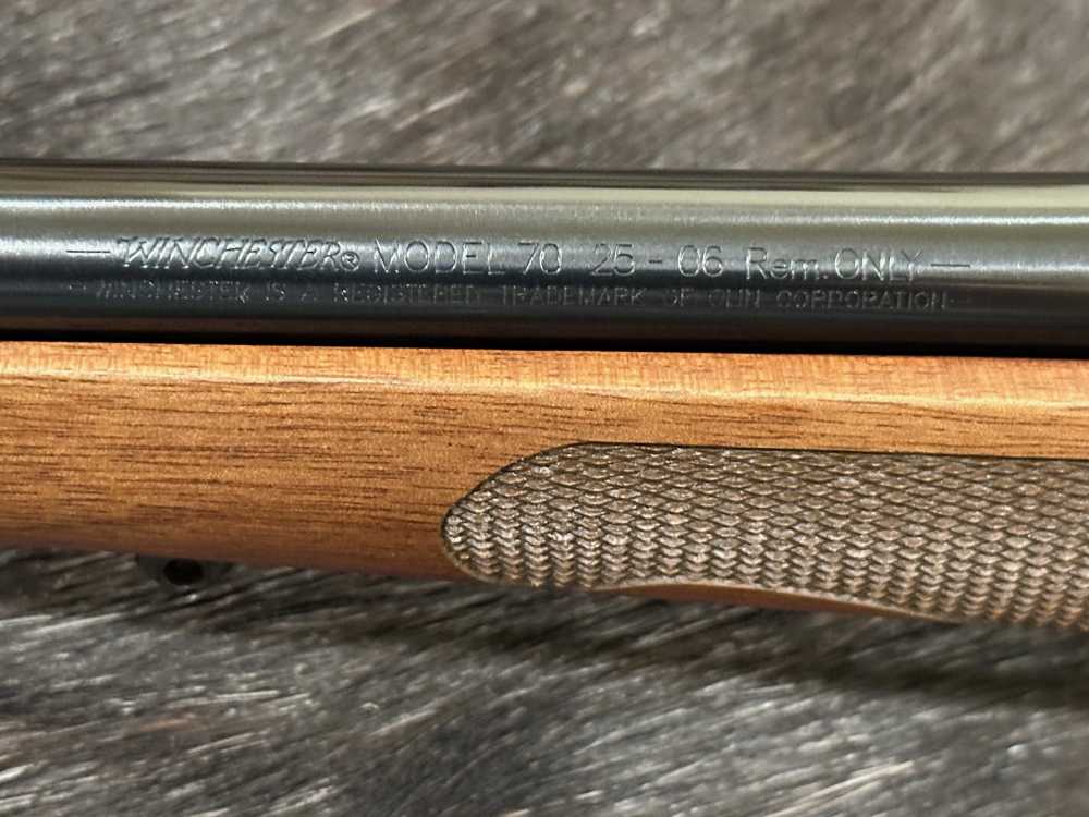 WINCHESTER MODEL 70 FEATHERWEIGHT 25-06 REMINGTON 22" GOOD WOOD-img-13