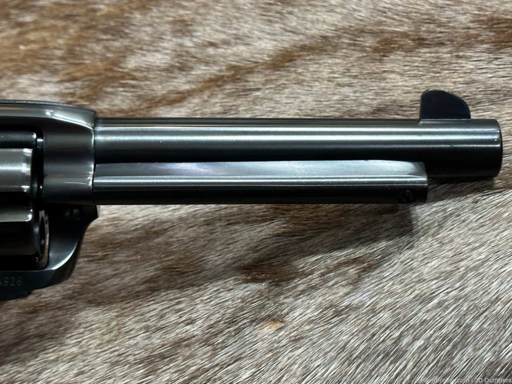 NEW PAIR OF RUGER VAQUERO 45 COLT 5.5" BARREL BLUED REVOLVERS-img-5