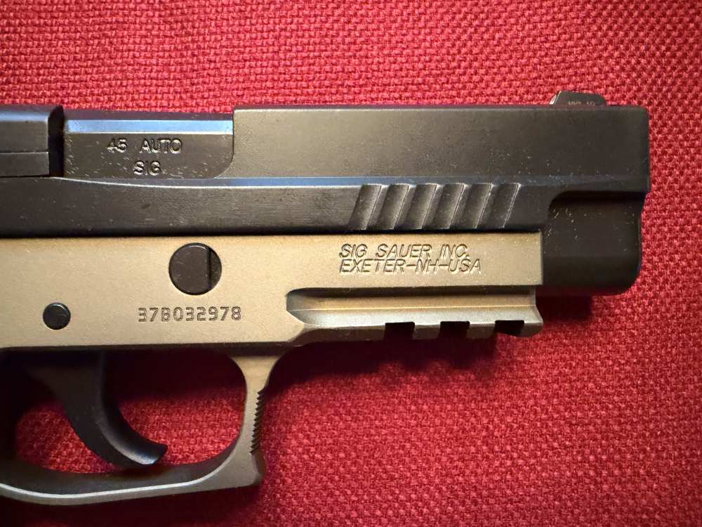 SIG SAUER P220 COMBAT .45 ACP • 220PR-45-DB • FDE TWO-TONE 2 MAGS -img-37