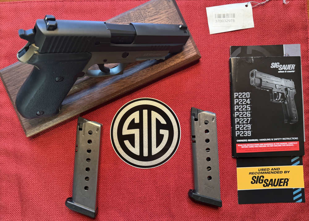 SIG SAUER P220 COMBAT .45 ACP • 220PR-45-DB • FDE TWO-TONE 2 MAGS -img-21