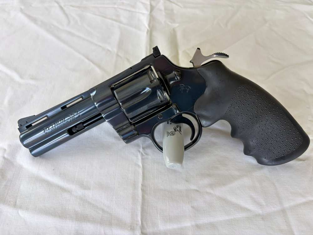 1980 Colt Python .357 - Blue with 4" Barrel  *Excellent 1st Gen*-img-2
