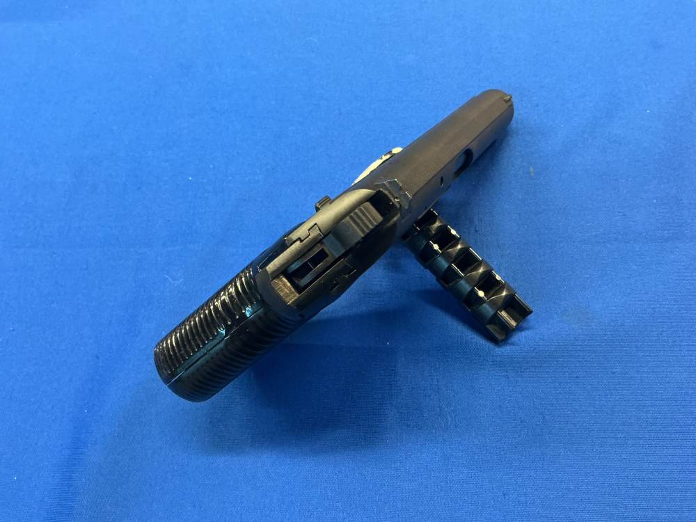 USED Vzor Model 70 Semi Auto Pistol 32 acp D92736 R-img-2