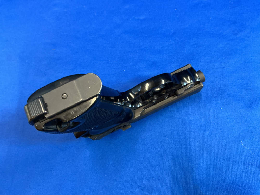 USED Walther P38-K (Kurz) 2.8” RARE only 2600 made 9mm Mfd 1977 501685 R-img-6