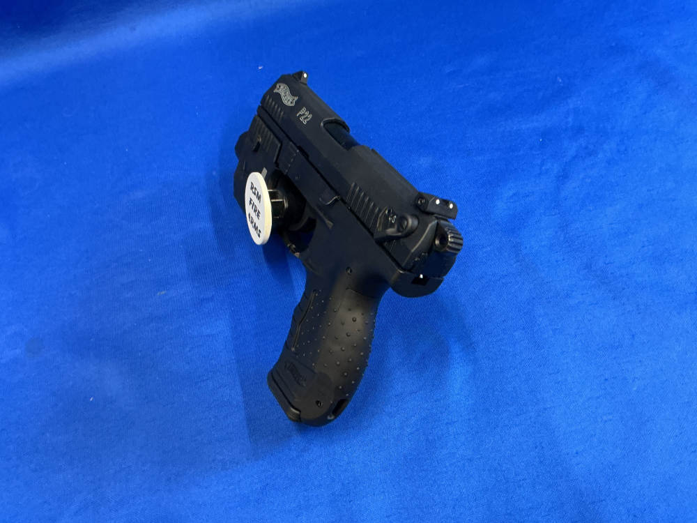 USED Walther P22 Pistol 22lr Viridian WP22 Green Laser L227934 C-img-3