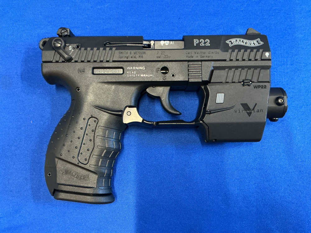 USED Walther P22 Pistol 22lr Viridian WP22 Green Laser L227934 C-img-5