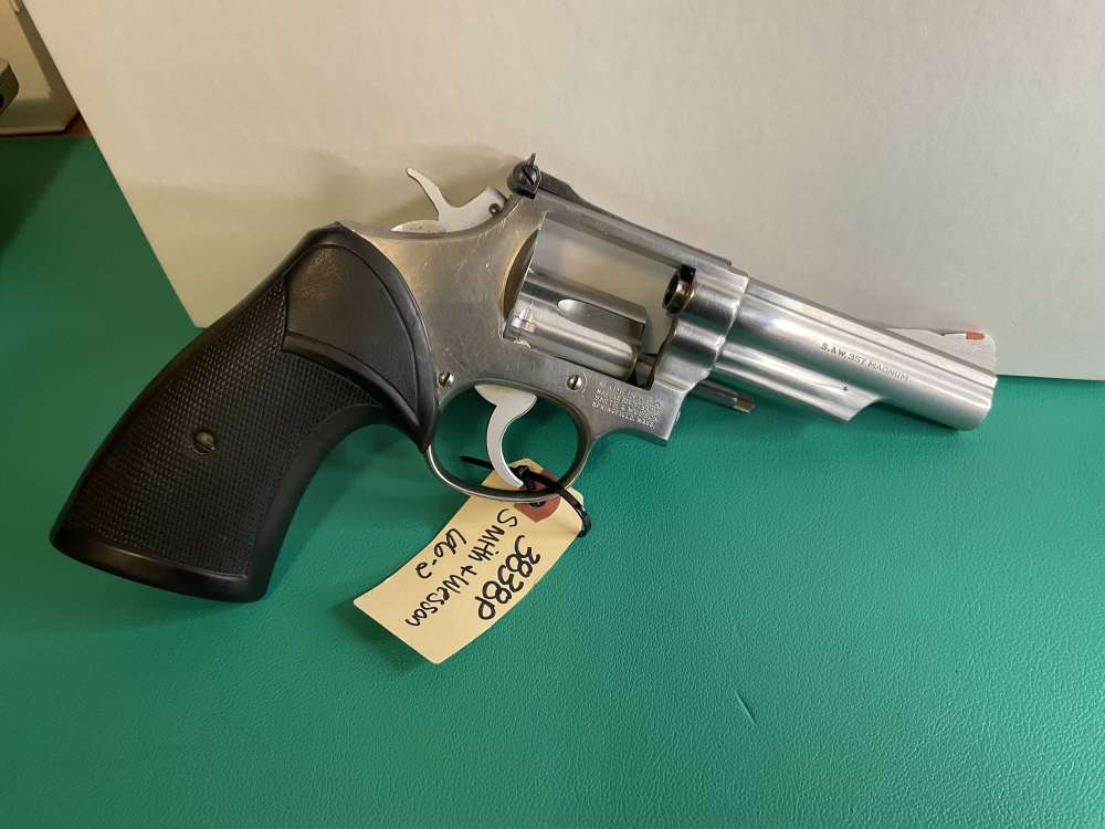 Smith & Wesson model 66–2 penny start no reserve-img-8
