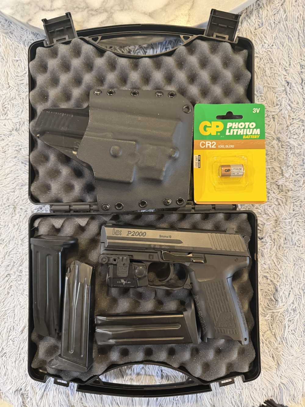 HK P2000 V3 9mm DA/SA w/3 mags, case, Viridian C5 Green Laser, Holster -img-0