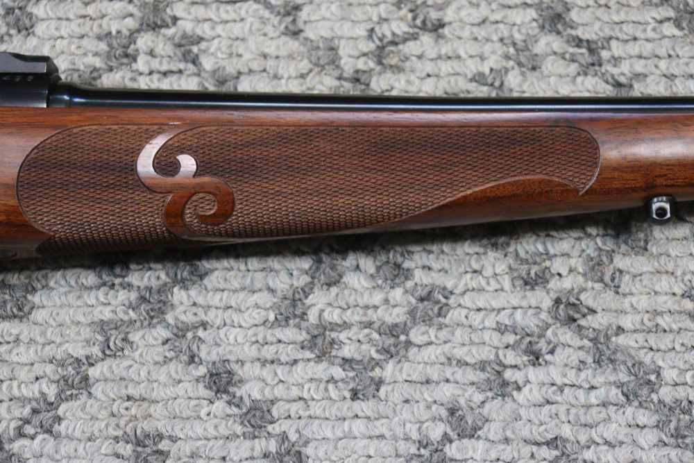 Winchester Model 70 Featherweight Bolt Action Rifle Cal 30-06 (SN#G1508496)-img-4