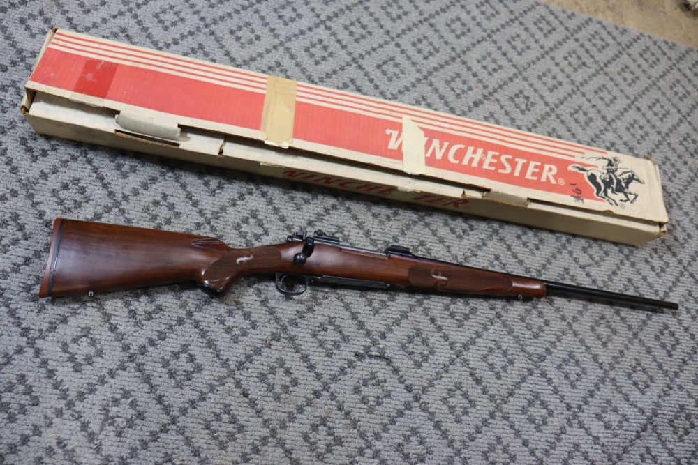 Winchester Model 70 Featherweight Bolt Action Rifle Cal 30-06 (SN#G1508496)-img-0