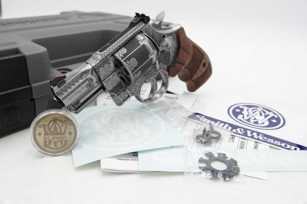 Rare Custom Engraved S&W Smith & Wesson 627 PC 2.625" 357 MAG 8 Round-img-0