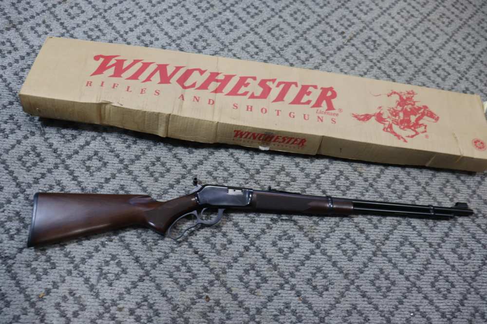 Winchester 9417 Lever Action Rifle Cal. 17 HMR (SN#F758433)-img-0